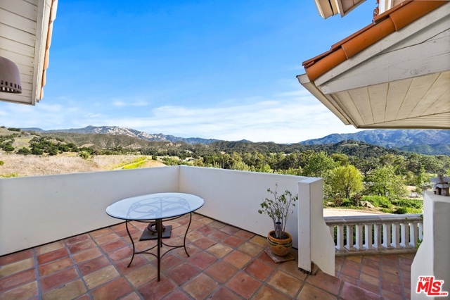 26763 Mulholland, Calabasas, California 91302, 5 Bedrooms Bedrooms, ,5 BathroomsBathrooms,Single Family Residence,For Sale,Mulholland,21727184