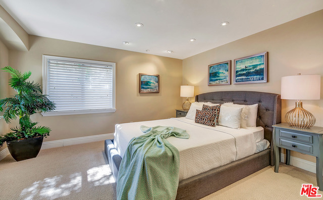 814 ESPLANADE, Redondo Beach, California 90277, 3 Bedrooms Bedrooms, ,3 BathroomsBathrooms,Residential,Sold,ESPLANADE,17205676