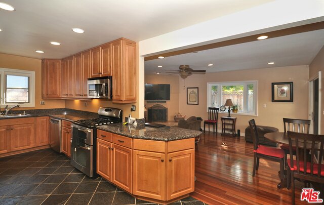 Kitchen & Family Room