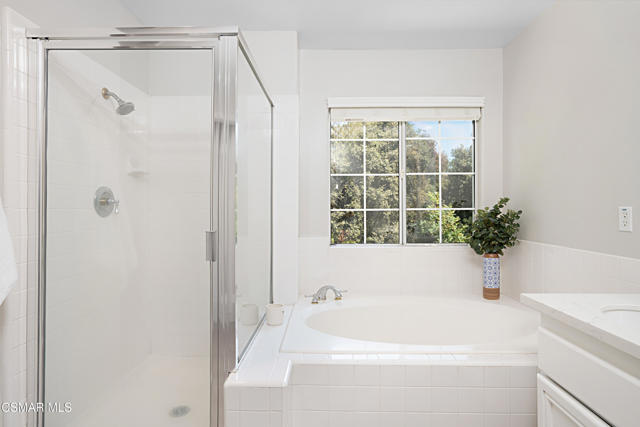1012 Pan Court, Newbury Park CA: https://media.crmls.org/mediaz/1a001171-44ee-4f52-871c-560cd4ca55a9.jpg