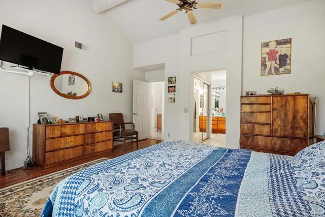 5015 Alicante Way, Oceanside CA: https://media.crmls.org/mediaz/1a00829c-f35a-46ec-b5fb-5b7d5f68742a.jpg
