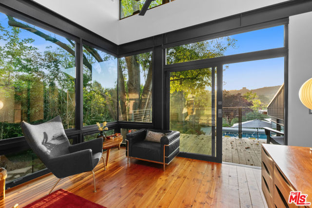 20605 Cheney Drive, Topanga CA: https://media.crmls.org/mediaz/1a00a7b3-c4ad-4d98-adc8-0cd2f1a5d85d.jpg