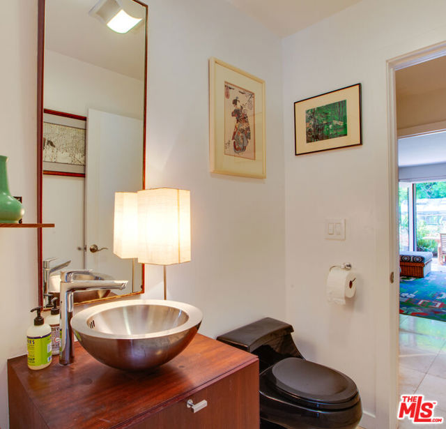 12521 Westminster Avenue, Los Angeles CA: https://media.crmls.org/mediaz/1a013748-45a2-4c55-9d08-88b92a577a0a.jpg