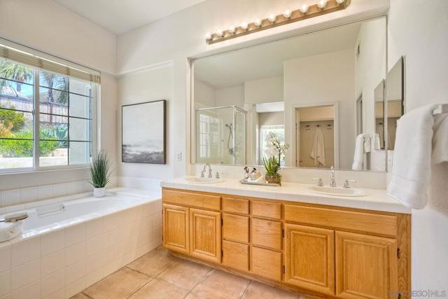 3136 Ferncreek Ln., Escondido CA: https://media.crmls.org/mediaz/1a0177dd-32d2-41dd-9a30-d64a9ccd179c.jpg