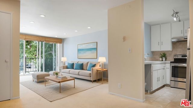 23901 Civic Center Way, Malibu CA: https://media.crmls.org/mediaz/1a03109b-c7c1-4def-99e4-a81cc0ac16ce.jpg