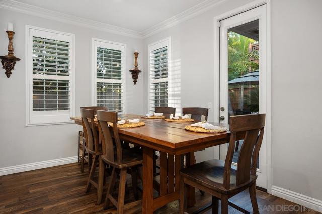 380 Avenida La Cuesta, San Marcos CA: https://media.crmls.org/mediaz/1a040e77-a9a2-49e4-a6e9-342b86afd4be.jpg