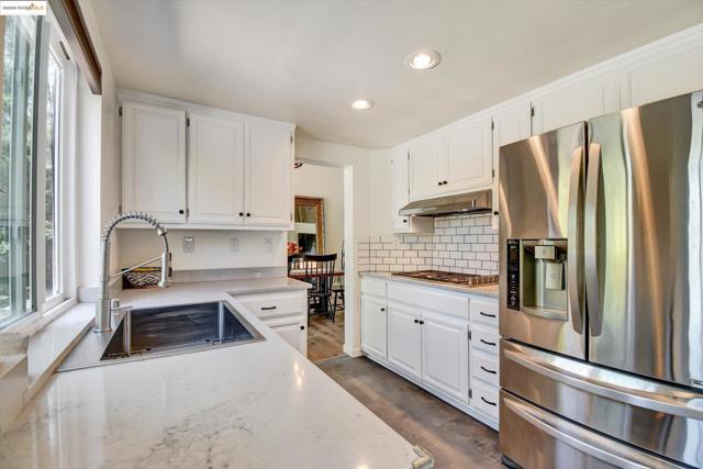 2944 Von Doolen Court, Pinole CA: https://media.crmls.org/mediaz/1a04801e-6f4a-4f45-8611-2ac34587cfa2.jpg