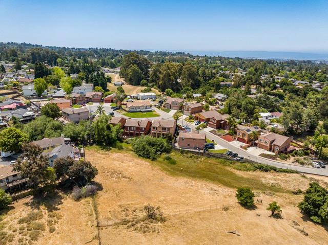 23022 Palazzo Del Kayla, Hayward CA: https://media.crmls.org/mediaz/1a05df28-ea89-455a-aec5-778bc7d5318c.jpg