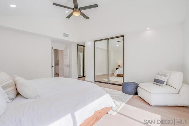 3302 Vista Rocosa, Escondido CA: https://media.crmls.org/mediaz/1a064570-b800-42dd-adfd-e3031be0bfc3.jpg