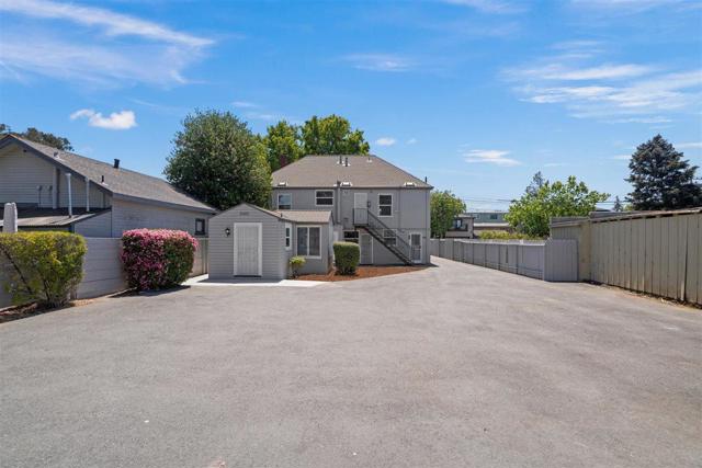 315 Grand Boulevard, San Mateo CA: https://media.crmls.org/mediaz/1a06e4c5-578e-4cbb-aa50-2510012f0808.jpg