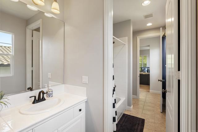 Detail Gallery Image 39 of 73 For 6257 Alverton, Carlsbad,  CA 92009 - 5 Beds | 4/1 Baths