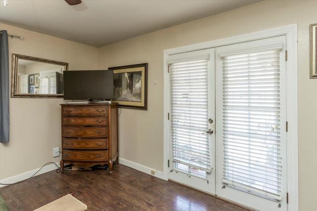 1176 Valota Road, Redwood City CA: https://media.crmls.org/mediaz/1a084d80-eee4-48ee-90bd-05810cef36e4.jpg