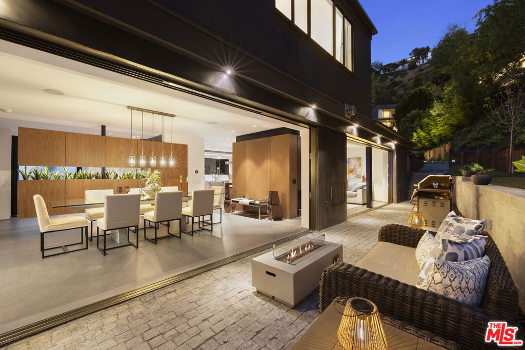 10558 Fontenelle Way