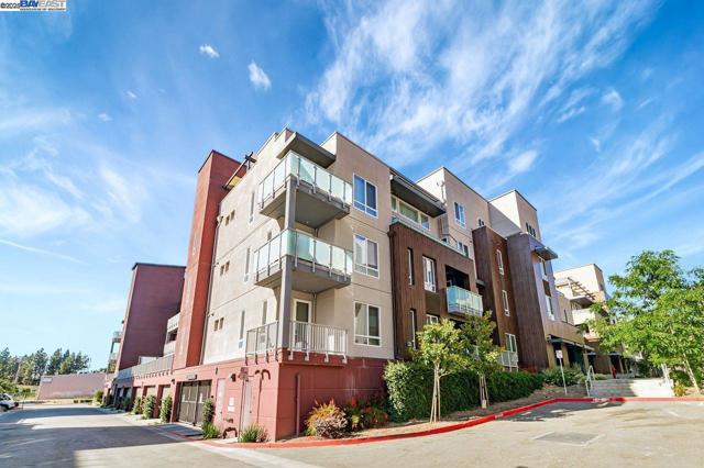 2359 Halogen Cmn, Fremont CA: https://media.crmls.org/mediaz/1a08c74e-7025-4270-8df2-206c00aa09aa.jpg