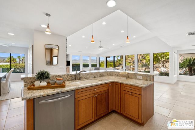 13 Cahuilla Hills Drive, Palm Springs CA: https://media.crmls.org/mediaz/1a0b1559-1c7d-4507-ae58-67d9c7bb0728.jpg