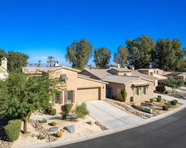 77370 New Mexico Drive, Palm Desert CA: https://media.crmls.org/mediaz/1a0b89ae-7f21-4ce0-a663-18483bec939d.jpg