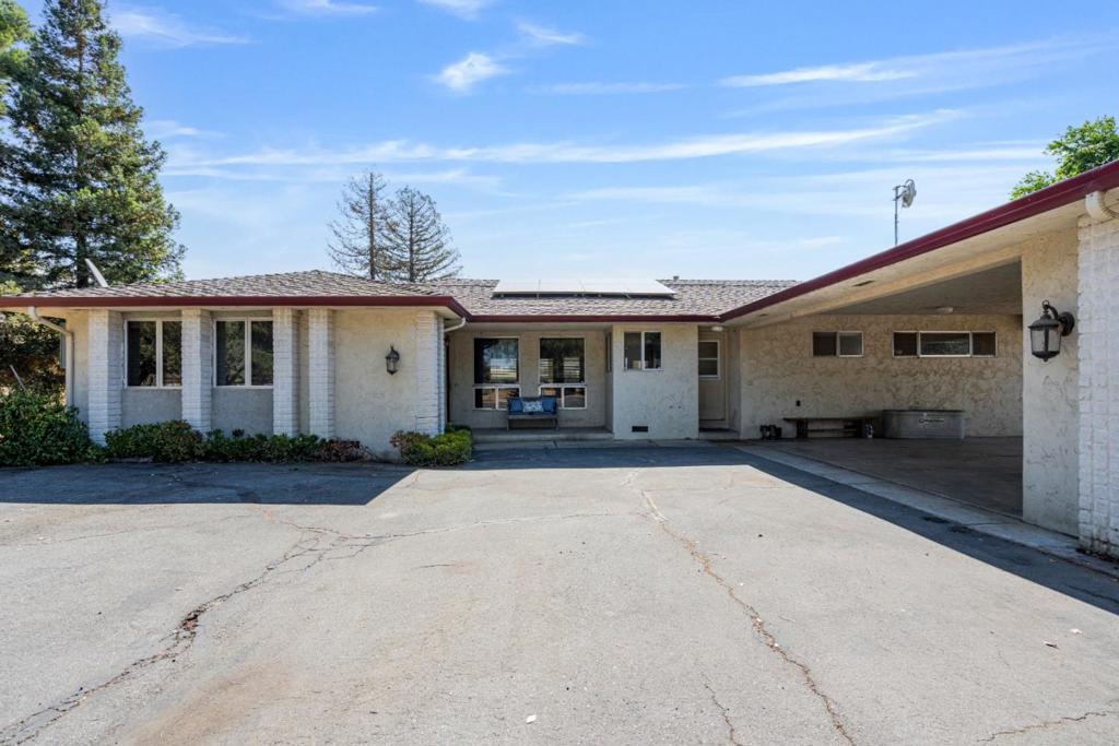 301 Carpenter Drive
