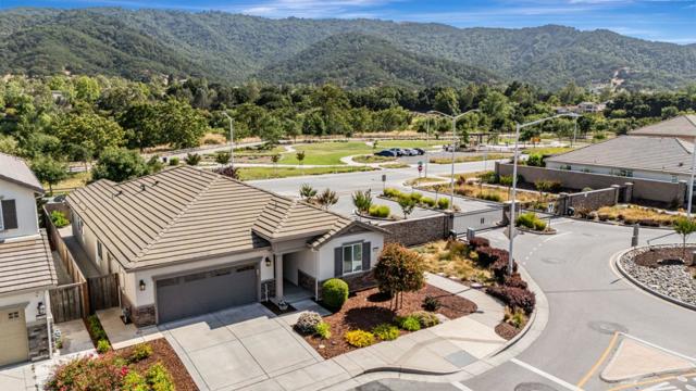 1798 Rosemary Drive, Gilroy CA: https://media.crmls.org/mediaz/1a0d5150-bab5-49a5-80f1-8181c51caf8d.jpg
