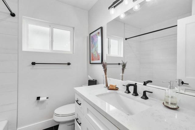 Detail Gallery Image 27 of 48 For 1522 Elevation Rd, San Diego,  CA 92110 - 3 Beds | 3/1 Baths