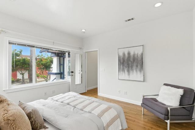 52 Eastwood Drive, San Francisco CA: https://media.crmls.org/mediaz/1a0e23e3-891b-4f06-b32d-3a3ec6f60766.jpg