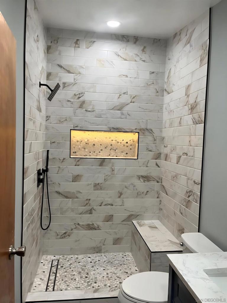 MLS #250043142SD image #13