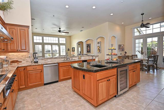 Image 14 of 59 For 2221 Leccino Ct