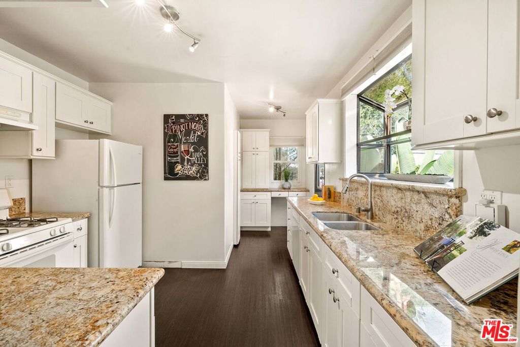 MLS #25607473 image #19