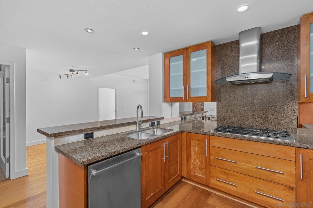 700 E Street - photo 15