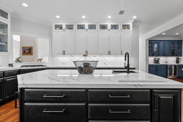 29 Kite Hill Road, Santa Cruz CA: https://media.crmls.org/mediaz/1a11cb29-0189-4b2d-a6af-7a1bbfe357d2.jpg