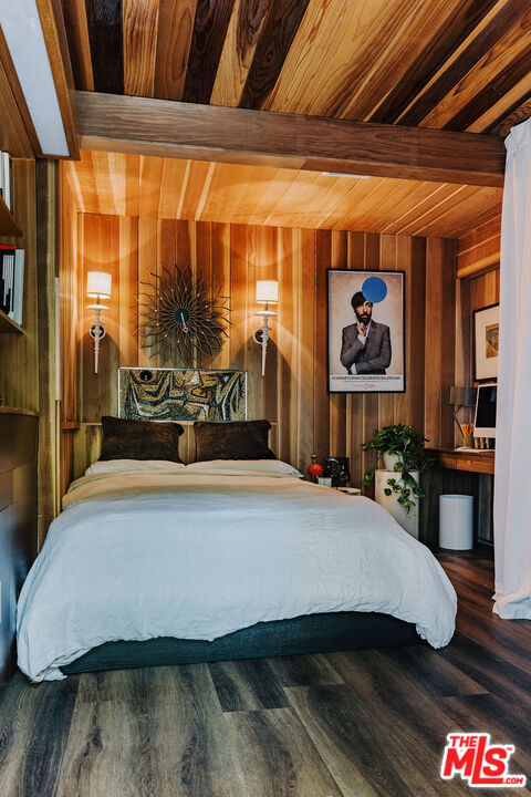 https://media.crmls.org/mediaz/1a129d0c-85c2-4f78-9c90-3e636beefa7b.jpg?preset=X-Large