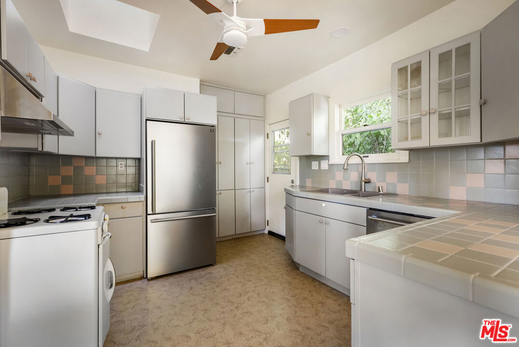 MLS #26856335 image #34