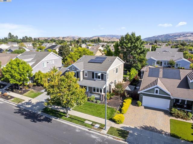 1037 Lexington Way, Livermore CA: https://media.crmls.org/mediaz/1a12c510-e69a-4034-8e9d-bbe263f8db45.jpg