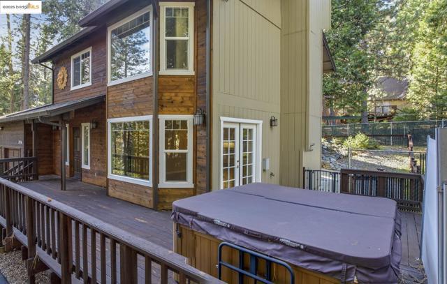 2136 Silver DR, Arnold CA: https://media.crmls.org/mediaz/1a1331b9-1cb5-418b-8752-8a31229aa839.jpg