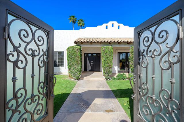 52685 Avenida Ramirez, La Quinta CA: https://media.crmls.org/mediaz/1a14333b-7611-4776-8494-3aaf5972f147.jpg