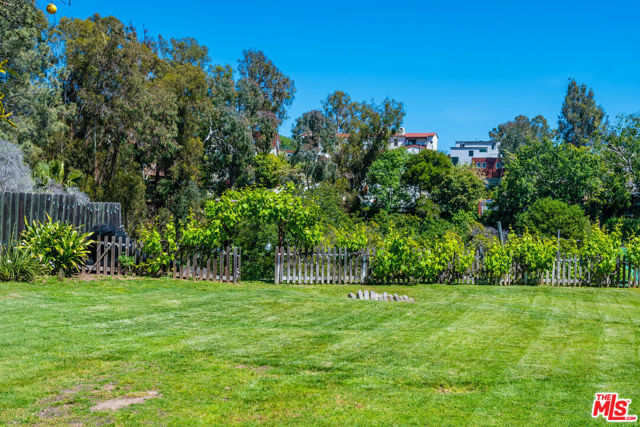 Drew Fenton | 620 N Marquette Street Pacific Palisades CA | MLS: 6735243