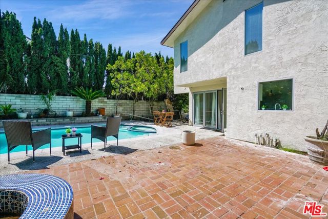 7900 Zeus Drive, Los Angeles CA: https://media.crmls.org/mediaz/1a1499f1-70d1-48ca-bef8-874332b9b440.jpg