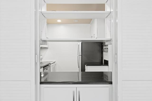 200 Elm Street, San Mateo CA: https://media.crmls.org/mediaz/1a152e9b-51fd-4838-9cb7-476fd0614a3c.jpg