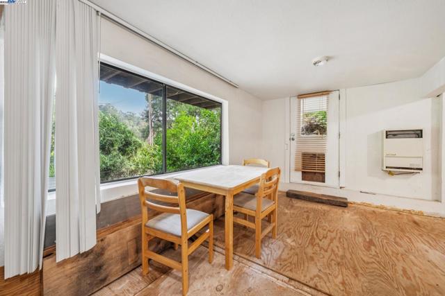 7171 HOMEWOOD DRIVE, Oakland CA: https://media.crmls.org/mediaz/1a15607c-d317-4a45-9d0c-361478f254fd.jpg