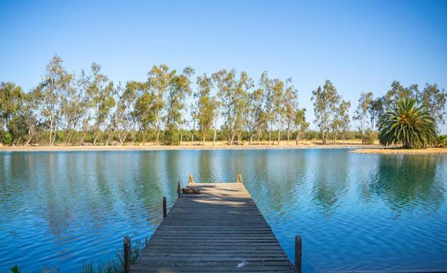 10037 Ca-33, Patterson CA: https://media.crmls.org/mediaz/1a168146-536b-47ff-9642-d2127ac3c467.jpg