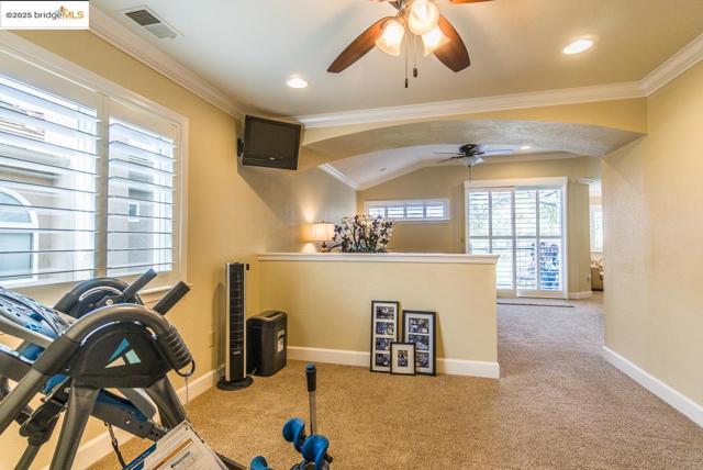 2438 Pinehurst Ct, Discovery Bay CA: https://media.crmls.org/mediaz/1a18dc19-b78f-412f-b240-b390463fbd13.jpg