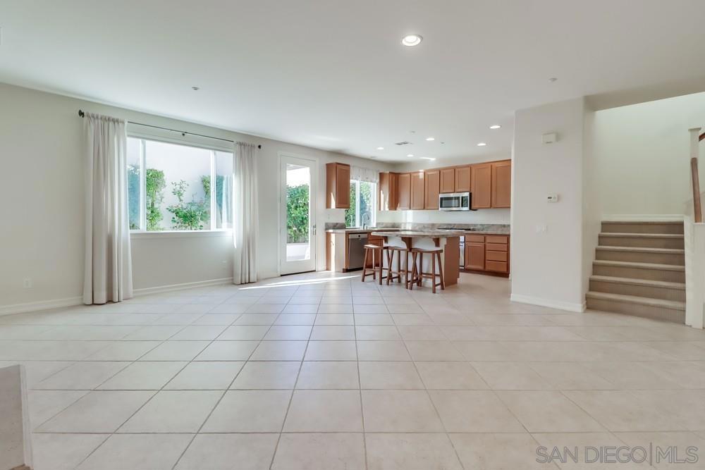 17020 New Rochelle Way - photo 6