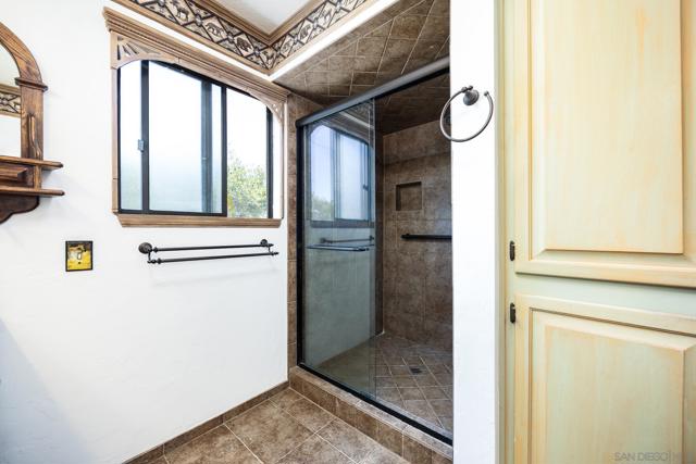 10649 Boulder Creek Rd, Descanso CA: https://media.crmls.org/mediaz/1a1a24f0-3478-4fdc-bd10-c887e6cc1042.jpg