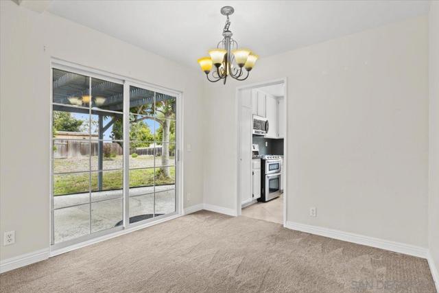 5356 Malcolm St, Oceanside CA: https://media.crmls.org/mediaz/1a1afd05-b4c9-4c63-88e6-098daa6f3088.jpg