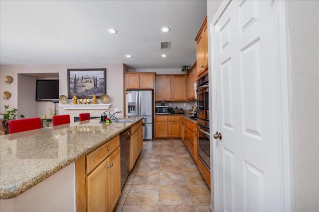 Image 16 of 43 For 34280 Lupine Court