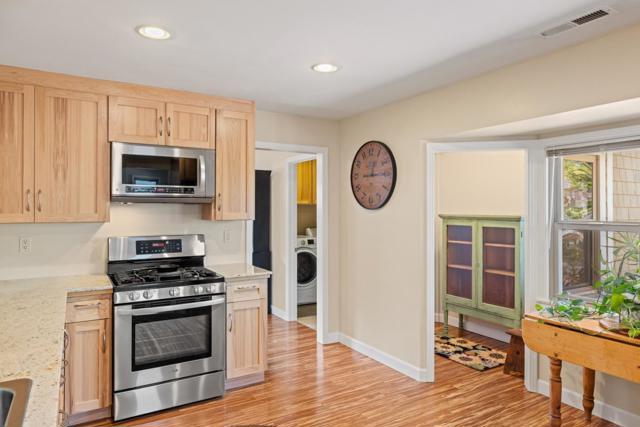 10 Boronda Way, Del Rey Oaks CA: https://media.crmls.org/mediaz/1a1cd018-8385-4fd5-9494-677995d7f228.jpg