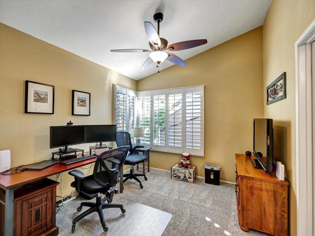 Detail Gallery Image 21 of 31 For 1091 Shadowridge Dr #114,  Vista,  CA 92081 - 2 Beds | 1 Baths