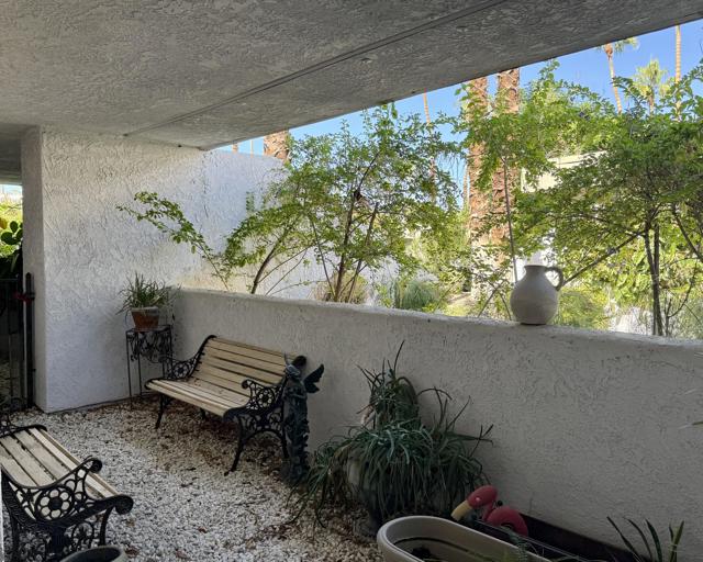 5301 E Waverly Dr., Palm Springs CA: https://media.crmls.org/mediaz/1a1f08e7-2600-49cd-b659-af25feade638.jpg