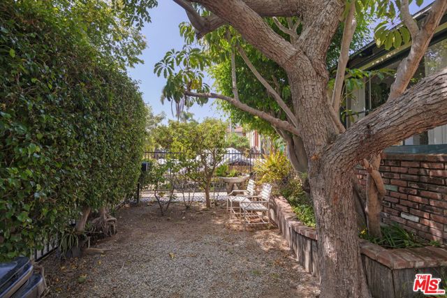 767 Sunset Avenue photo 28
