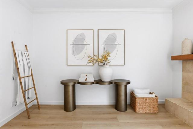 812 Ram Lane, Foster City CA: https://media.crmls.org/mediaz/1a1fdbd6-27cf-4f40-931f-f80c104e0101.jpg