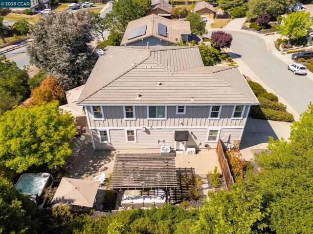 104 Silva Ct, Martinez CA: https://media.crmls.org/mediaz/1a20515d-c459-4338-b841-a11633a5d166.jpg